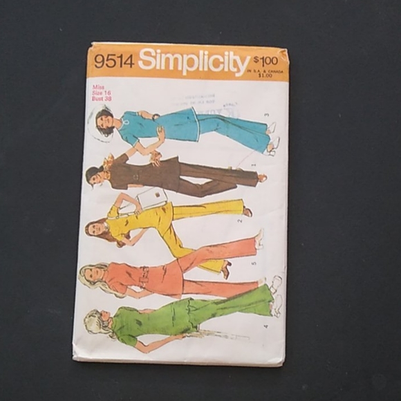 Simplicity 8914 and 9514 uncut - Picture 3 of 6